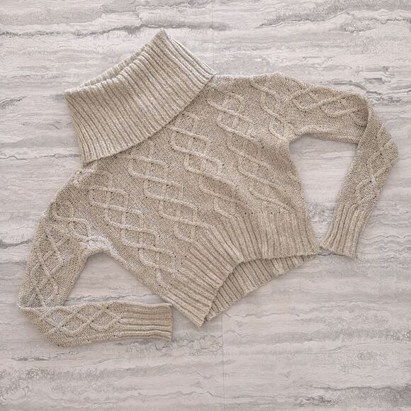 PINS AND NEEDLES Cropped Cable Knit Sweater - Picture 1 of 3